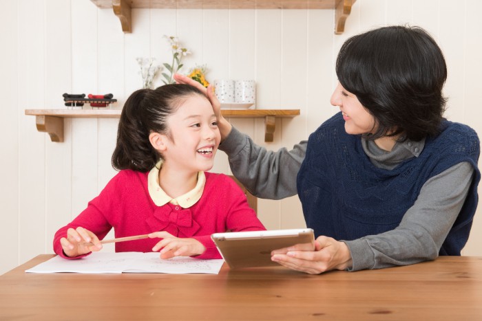 小学生の子どもへの接し方や教育の仕方で気を付けるポイントとは ブログ 専門カウンセラーが執筆 不登校解決ブログ